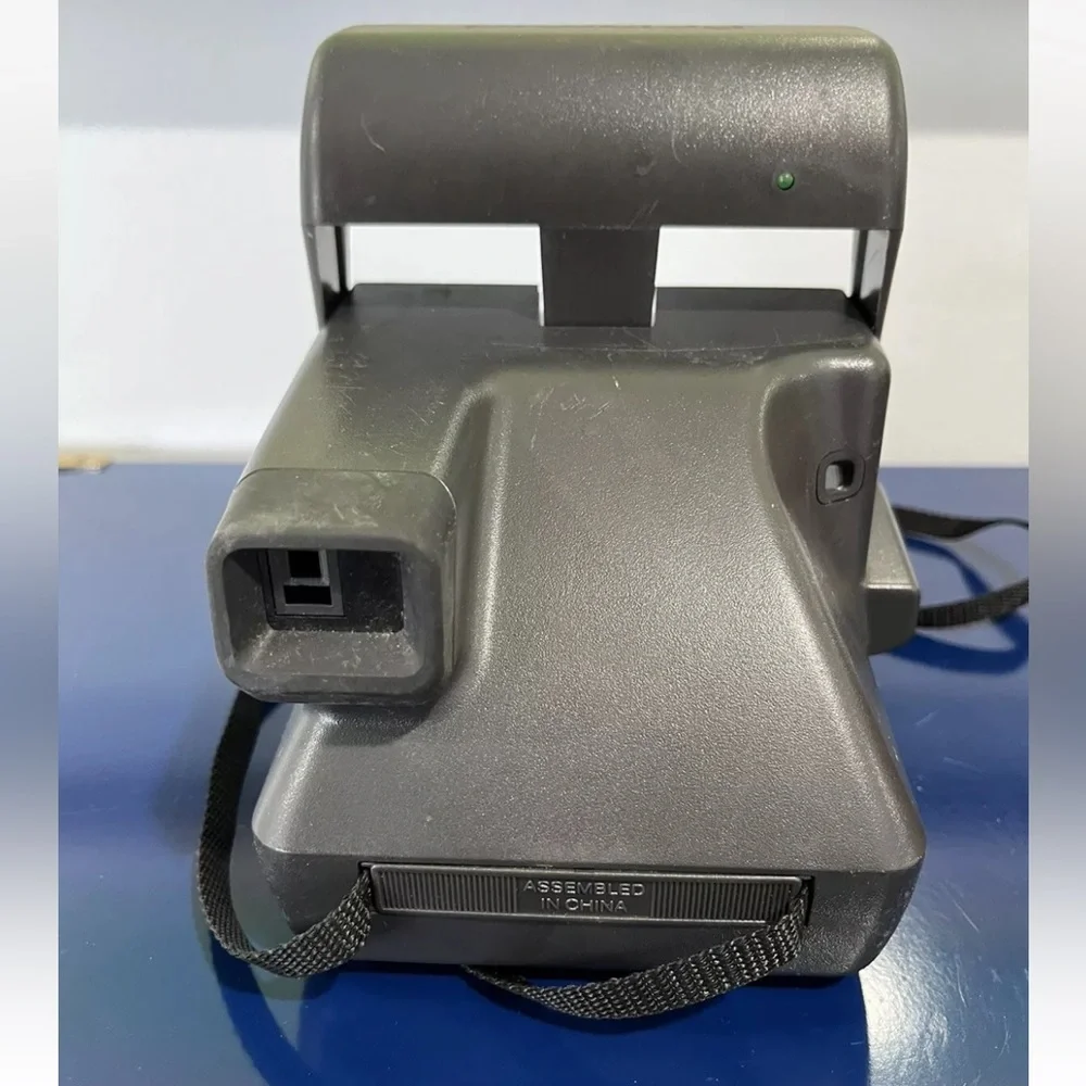 Polaroid One Step Close Up Instant Camera Flash Vintage 80s 90s Black Strap